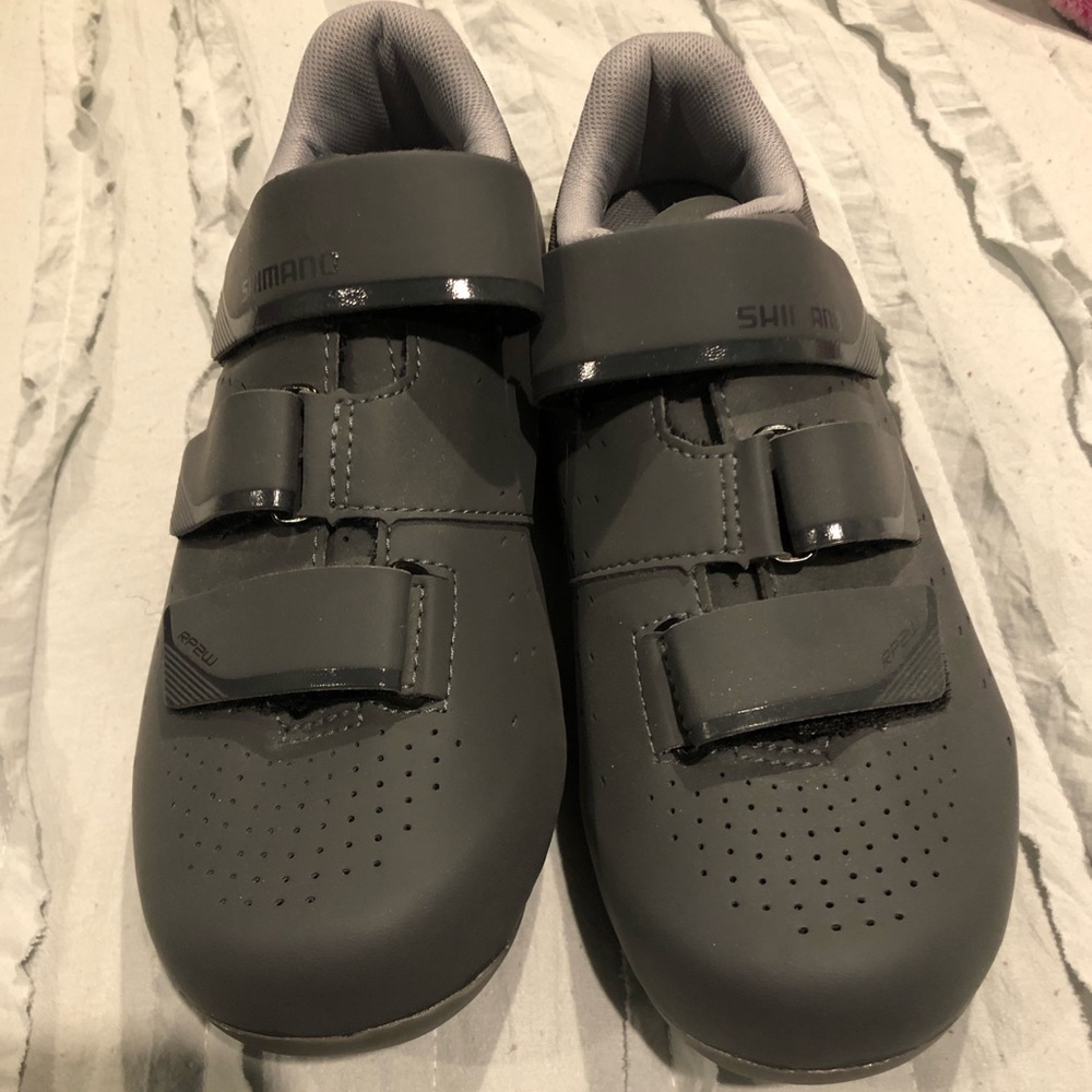 NWOT Shimano cycling shoes for SoulCycle/Peleton